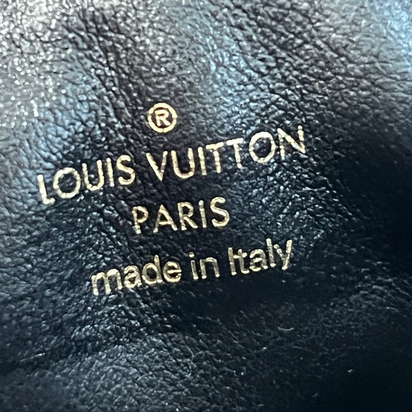 Sold Louis Vuitton LV3 Pochette - Picture 5 of 17